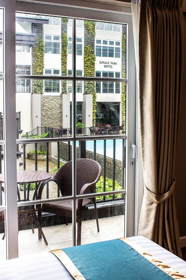 Royale Parc Hotel Tagaytay Tagaytay City Exterior foto
